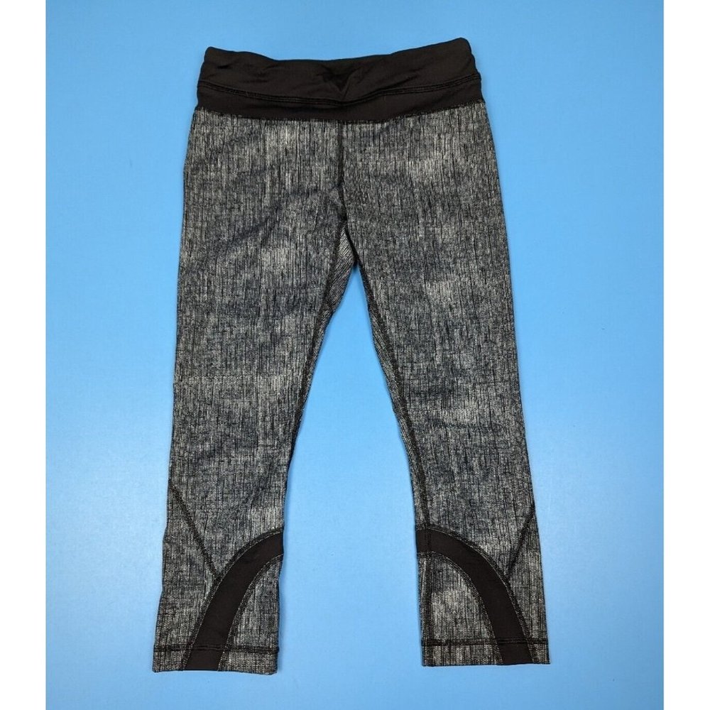 Lululemon Women's Inspire Crop Leggings Black White Pattern Pocket Size 4